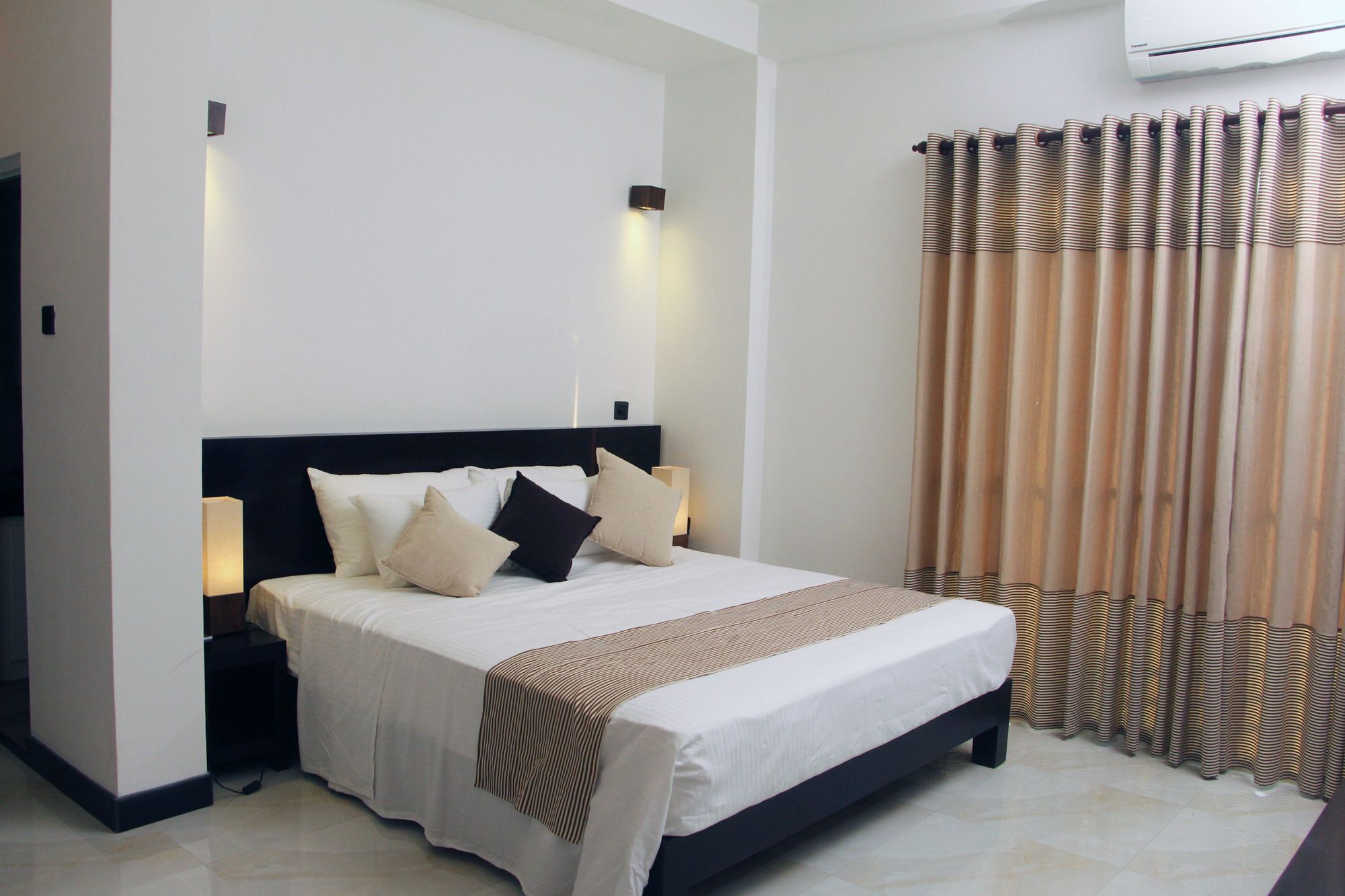 Ruth 3* Negombo